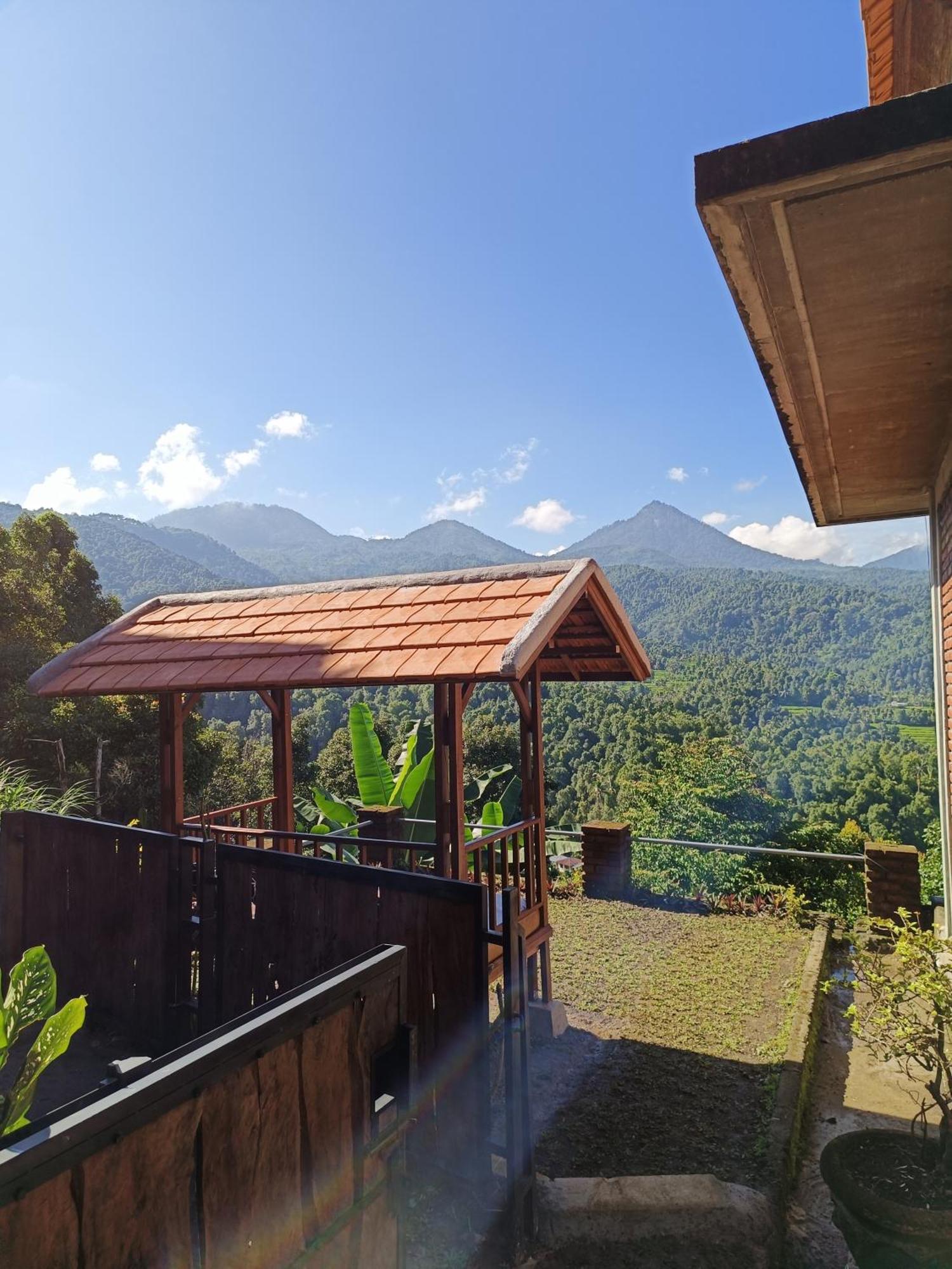 Made Oka Homestay And Warung Munduk Εξωτερικό φωτογραφία