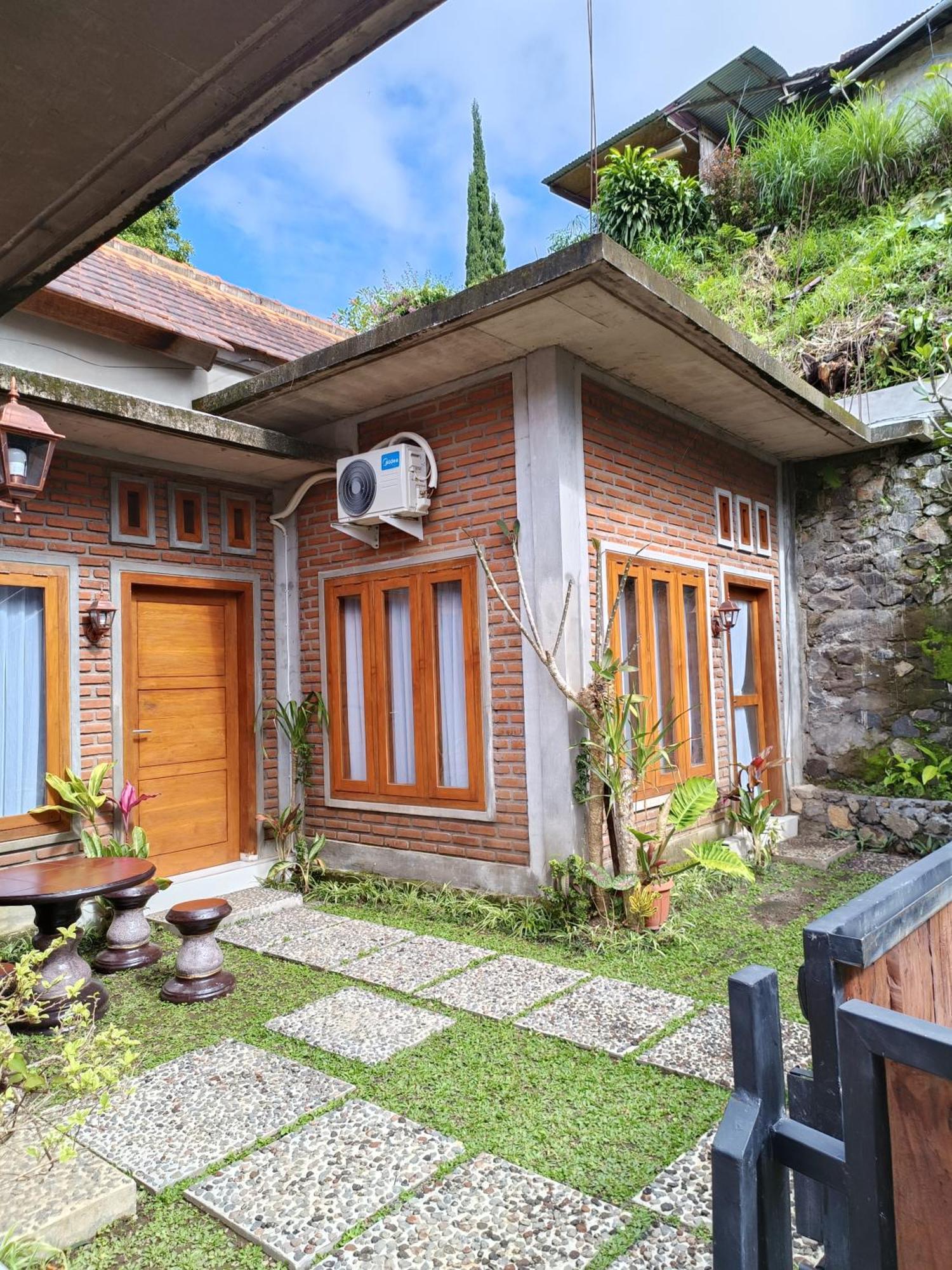Made Oka Homestay And Warung Munduk Εξωτερικό φωτογραφία